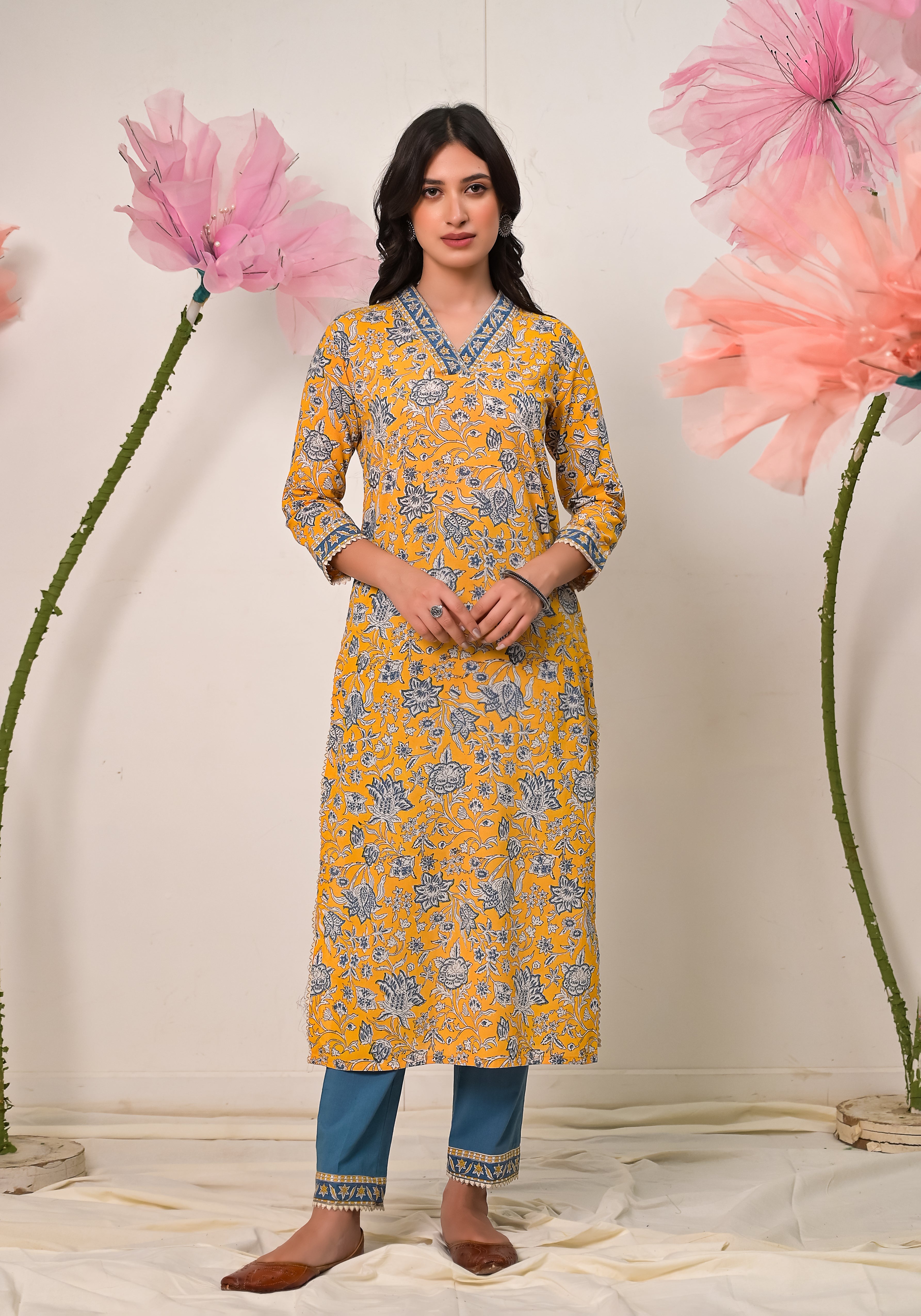 Florence block print V-neck Yellow cotton kurta Pant-2pcs