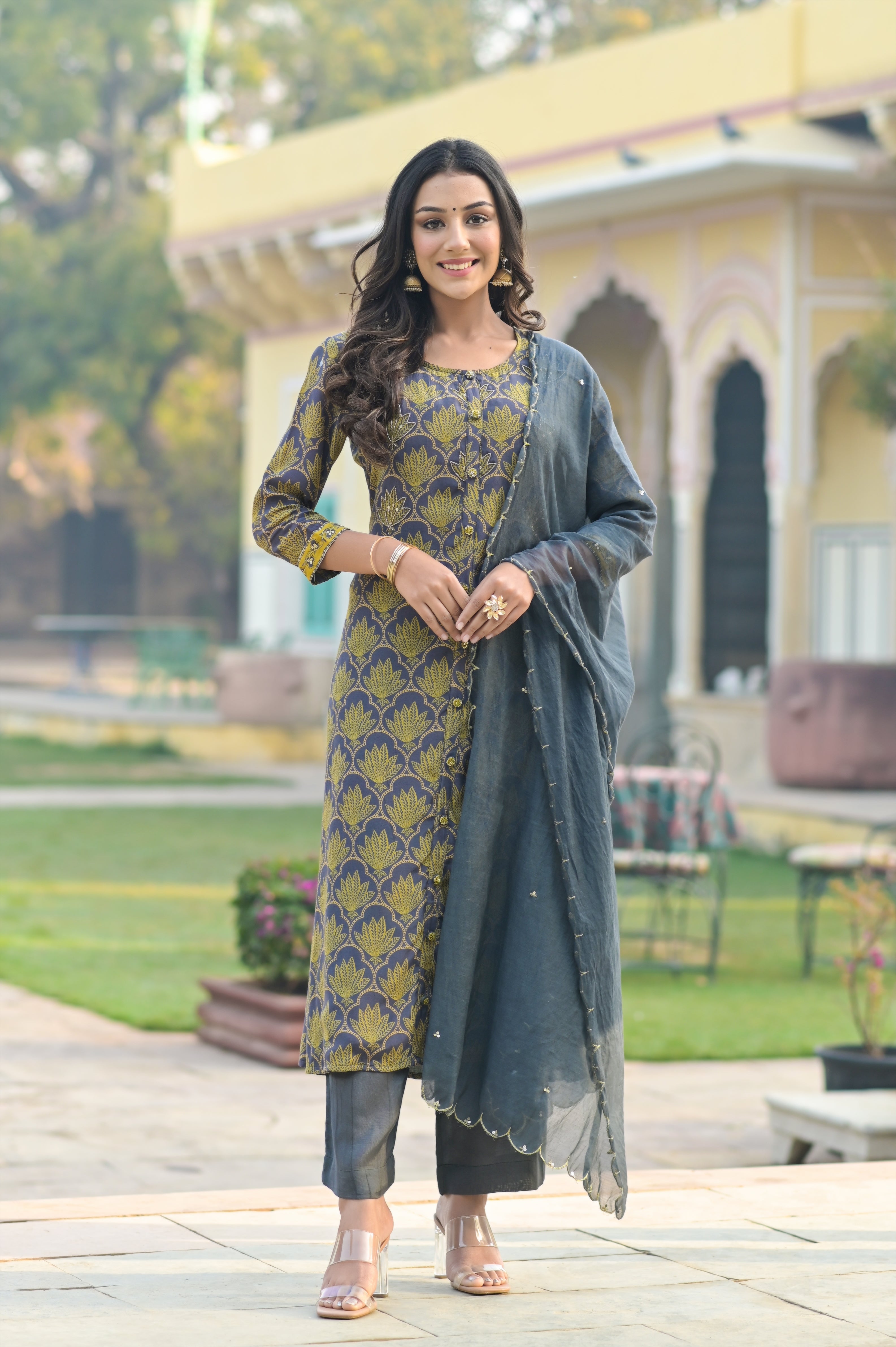 Grey Lotus Buti Jaal Buttoned Kurta Set -3pcs