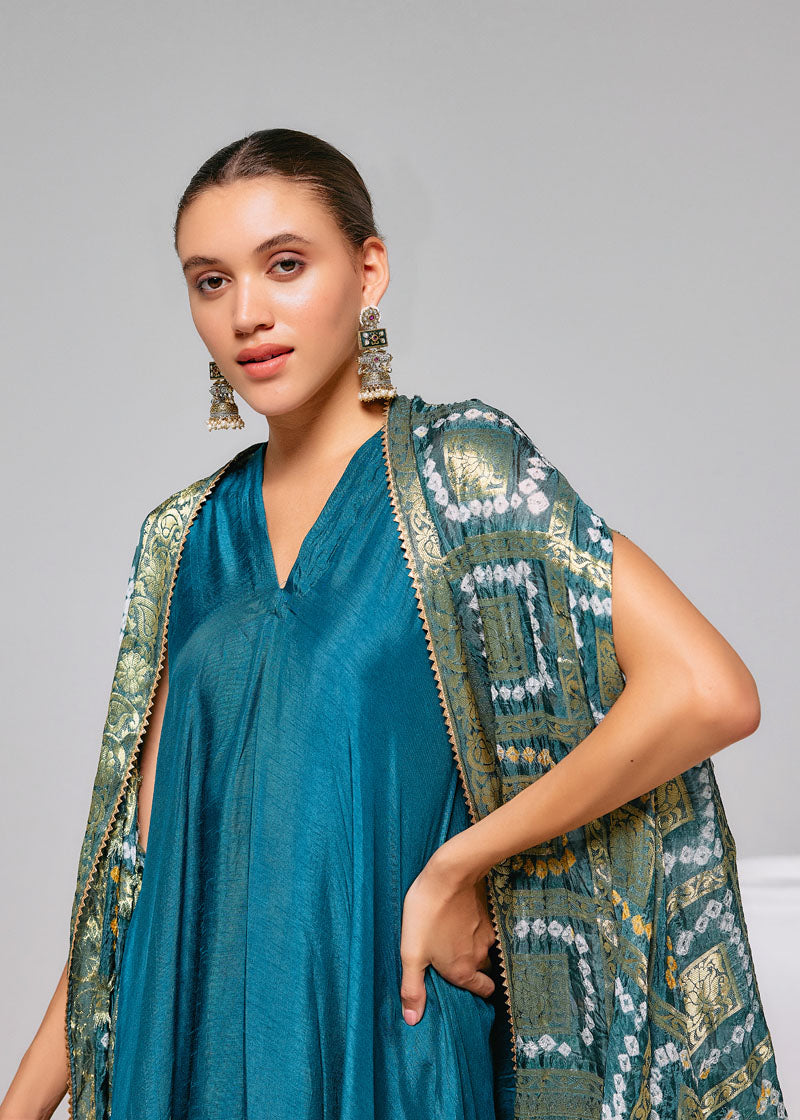 DRAPE COBALT BANDHINI CAPE SET